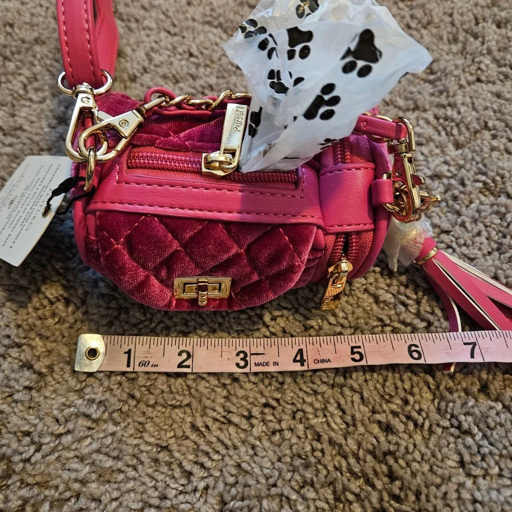 PurseN Poochi Crossbody Dog Walking Bag Small Magenta NEW Quilted‎ Velvet Tassel